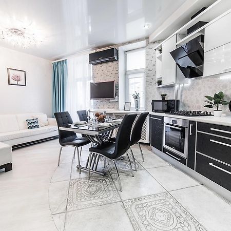 Mgapartments 3 Rooms Miasnikova Sq. Vip Minsk Exterior photo