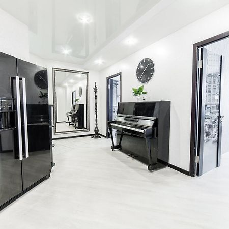 Mgapartments 3 Rooms Miasnikova Sq. Vip Minsk Exterior photo
